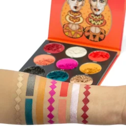 Sombras*Juvia's Place Eyeshadow Palette The Festival