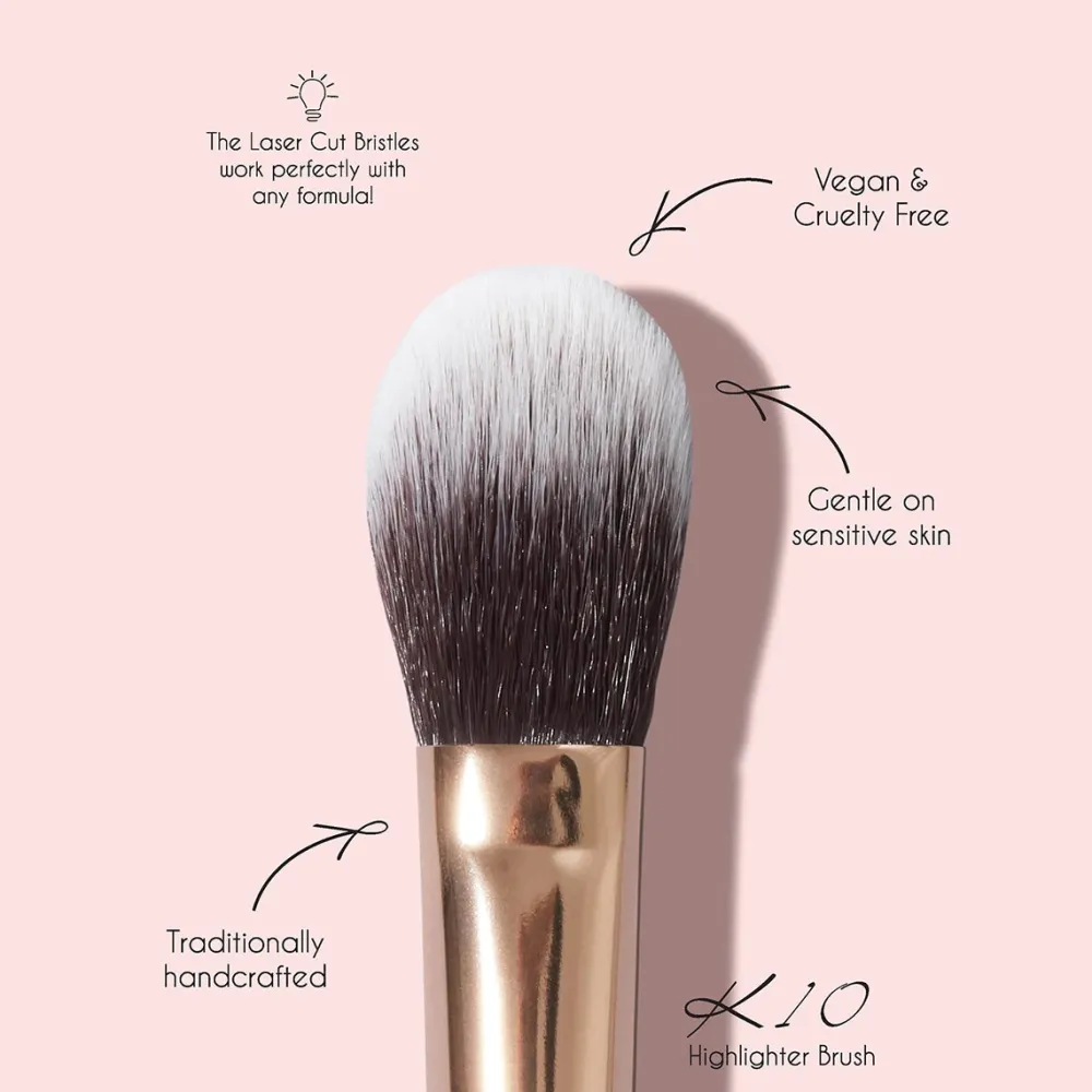 Brochas*Karla Cosmetics Highlighter Brush