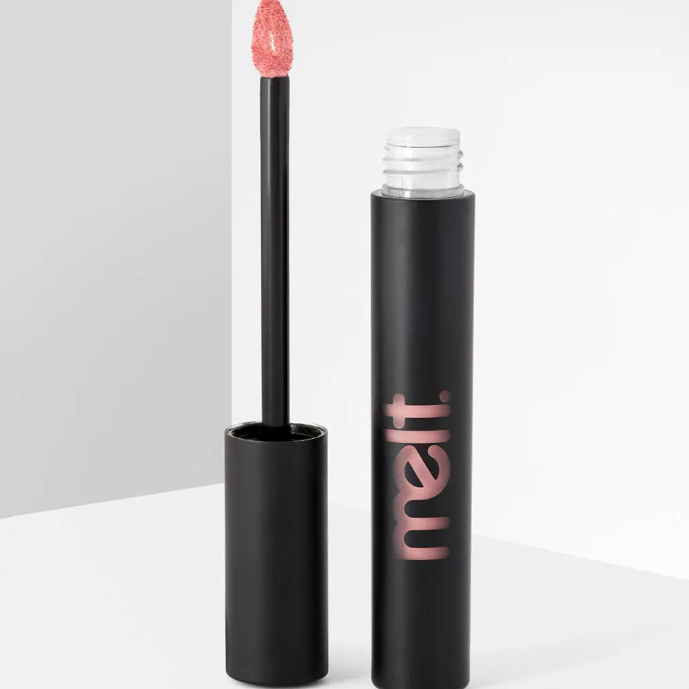 Labiales*Melt Liquid Set Lipstick Cookie Cutter