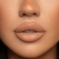 Labiales*BPerfect Cosmetics Supreme Velvet Liquid Stripped